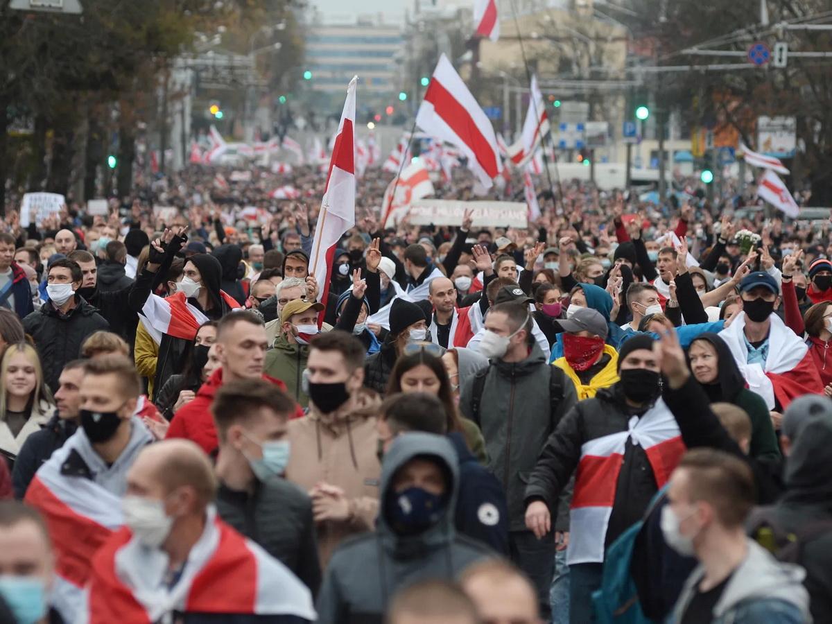 Тихановская Беларусьте жалпыұлттық ереуілдің басталатынын мәлімдеді