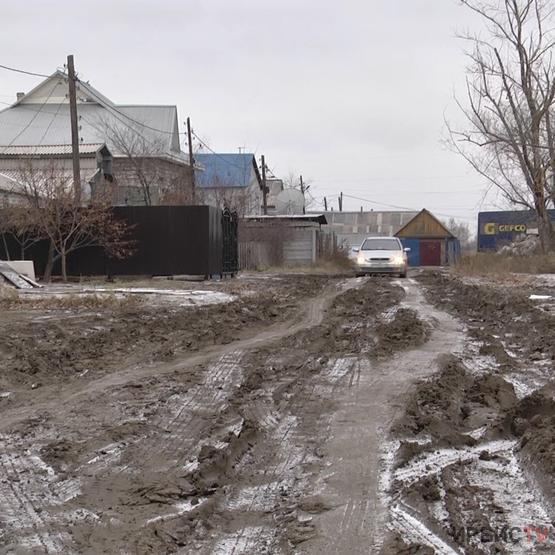 Павлодардағы шағын ауданға 11 әкім де жол салып бере алмаған (ВИДЕО)