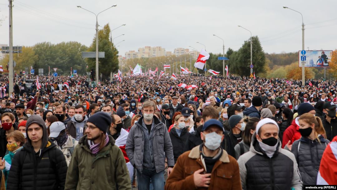 "Үйден шықпаңдар": ҚР Армениядағы елшілігі ел азаматтарын наразылық акциясына қатыспауға шақырды