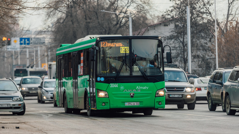 Автобусный парк Алматы пополнился газовым транспортом