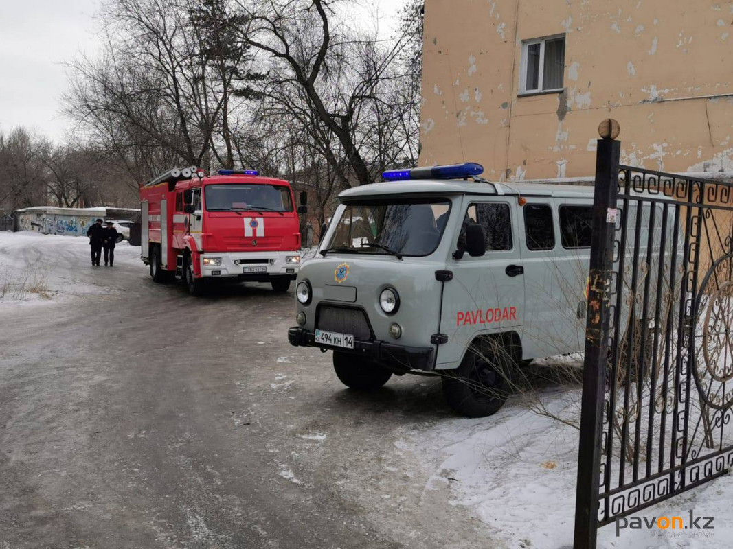 Житель Павлодара сообщил о заложенной бомбе в одной из многоэтажек