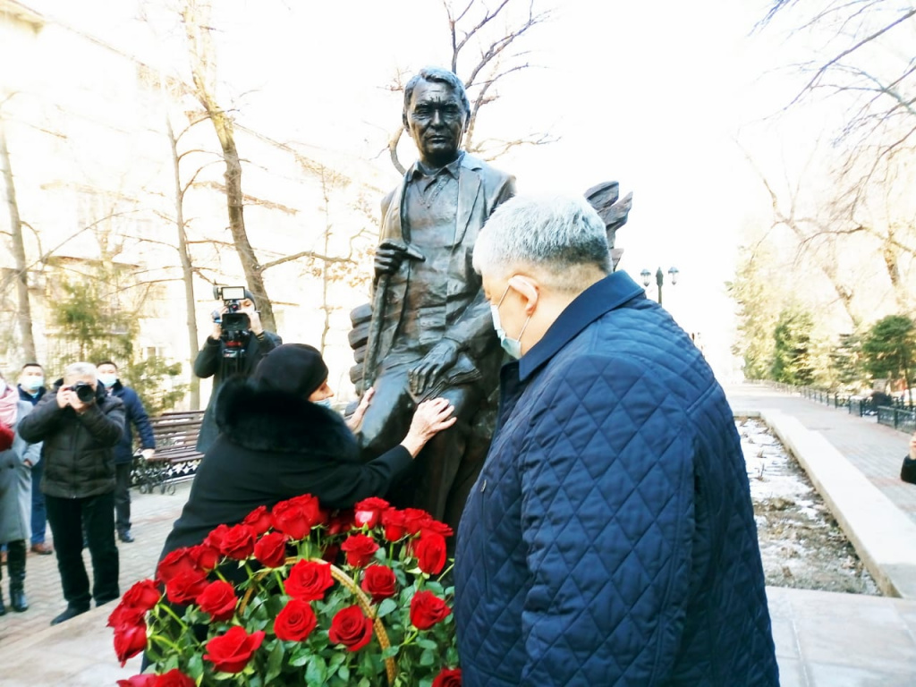 "Ол артымнан ескерткіш қойса деп армандамаған" - Герольд Бельгердің жары