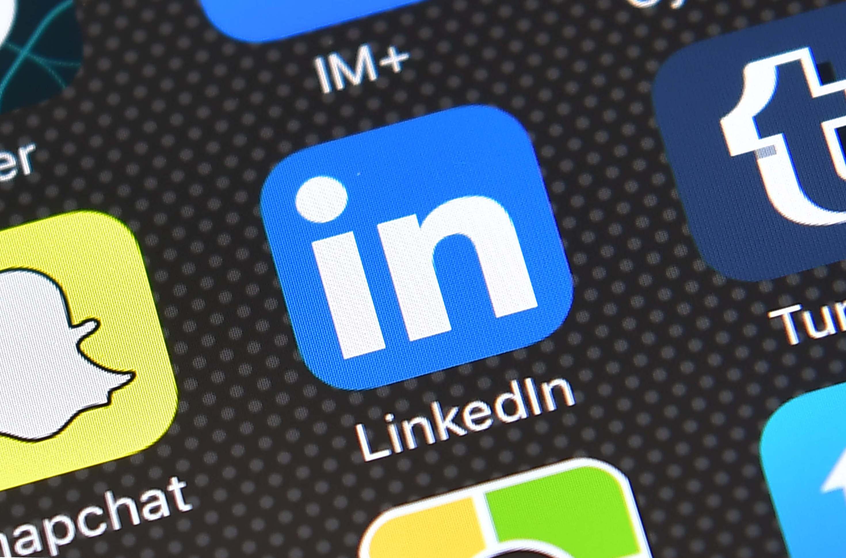 Қазақстан билігі LinkedIn әлеуметтік желісін бұғаттап тастады