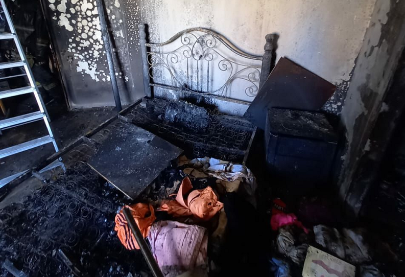 19-летняя павлодарка обгорела из-за заряжающегося ночью телефона