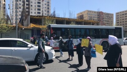 Ақорда алдында түнеген шымкенттік әйелдерді президент әкімшілігі қабылдамады