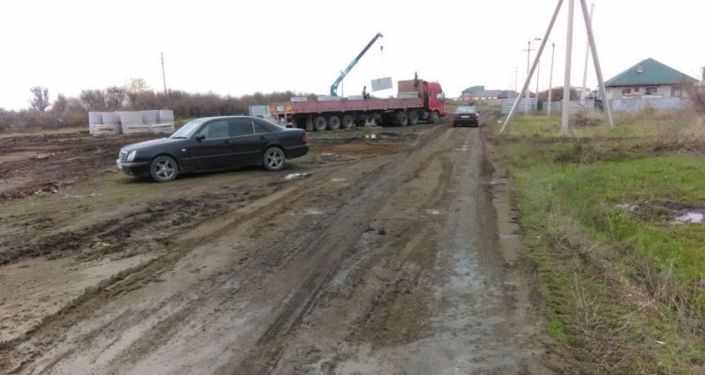 "Лай кешіп күнелтуден шаршадық!": Талапкер ауылының тұрғындары көшеге шықты