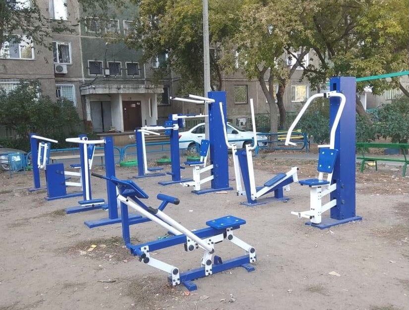 55 комплектов уличных тренажеров установят в Павлодаре