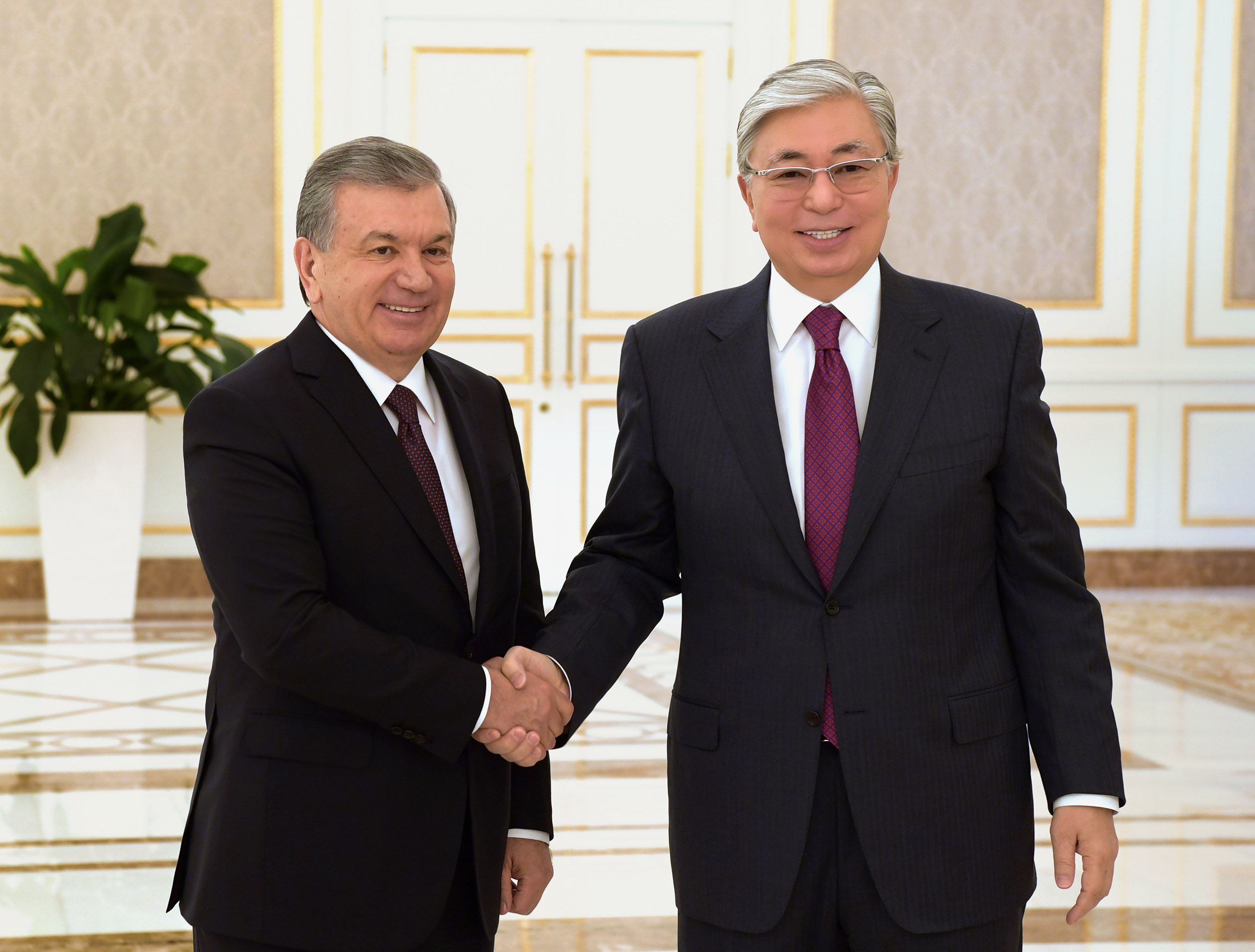 Мирзиеев посетит Казахстан по приглашению Токаева