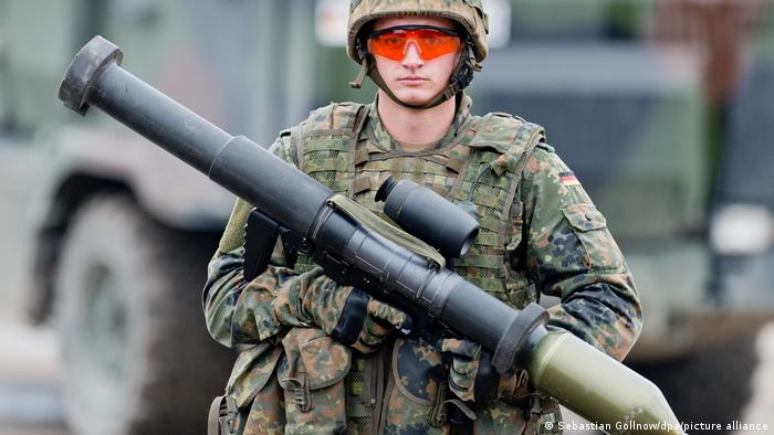 Германия планирует выделить 100 миллиардов евро на оборону - СМИ