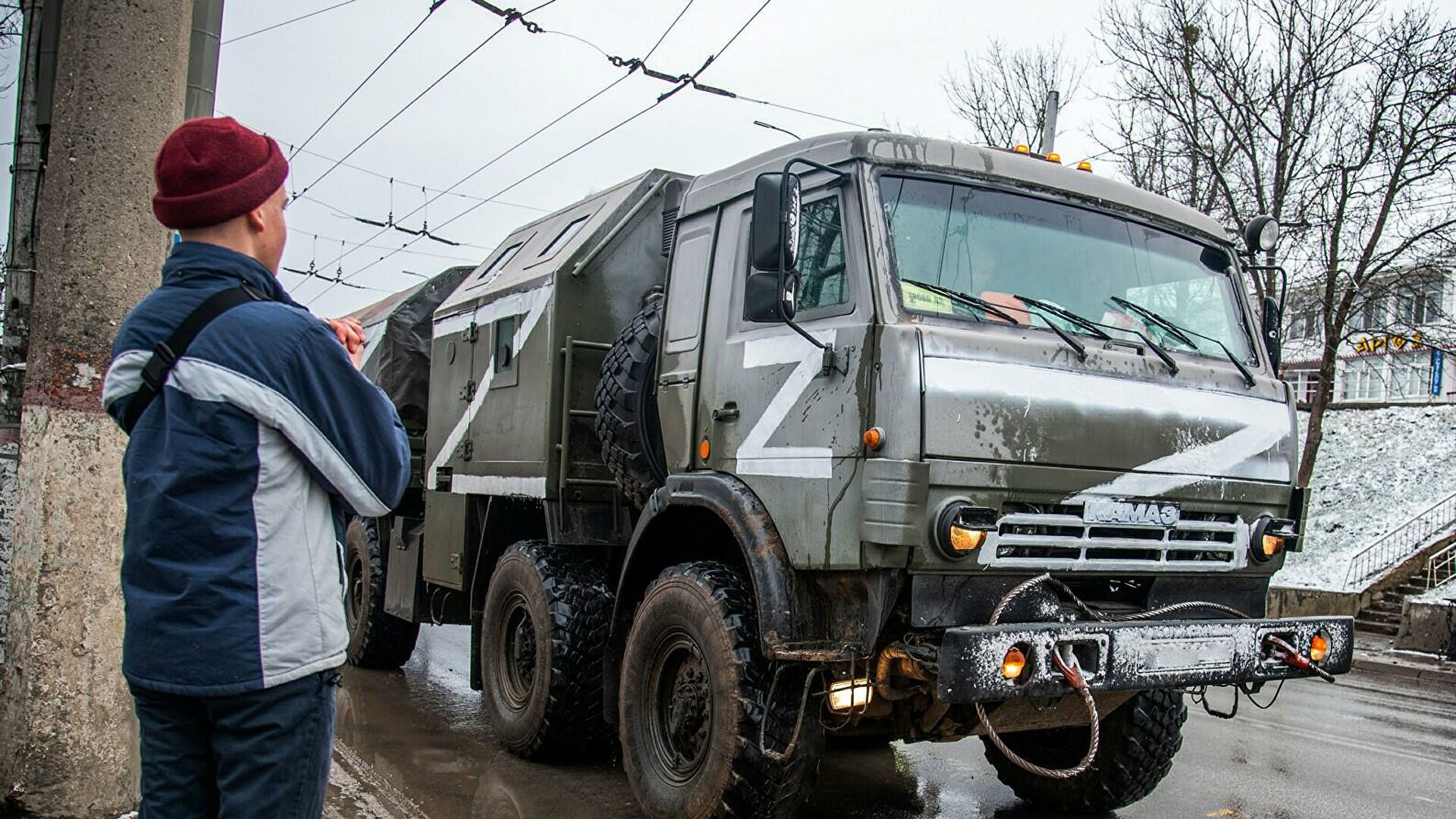 Более 16 тыс. добровольцев готовы приехать для помощи ДНР и ЛНР - СМИ