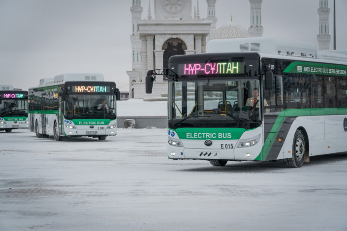 Семь столичных маршрутов временно не будут заезжать на территорию вокзала "Нурлы Жол"