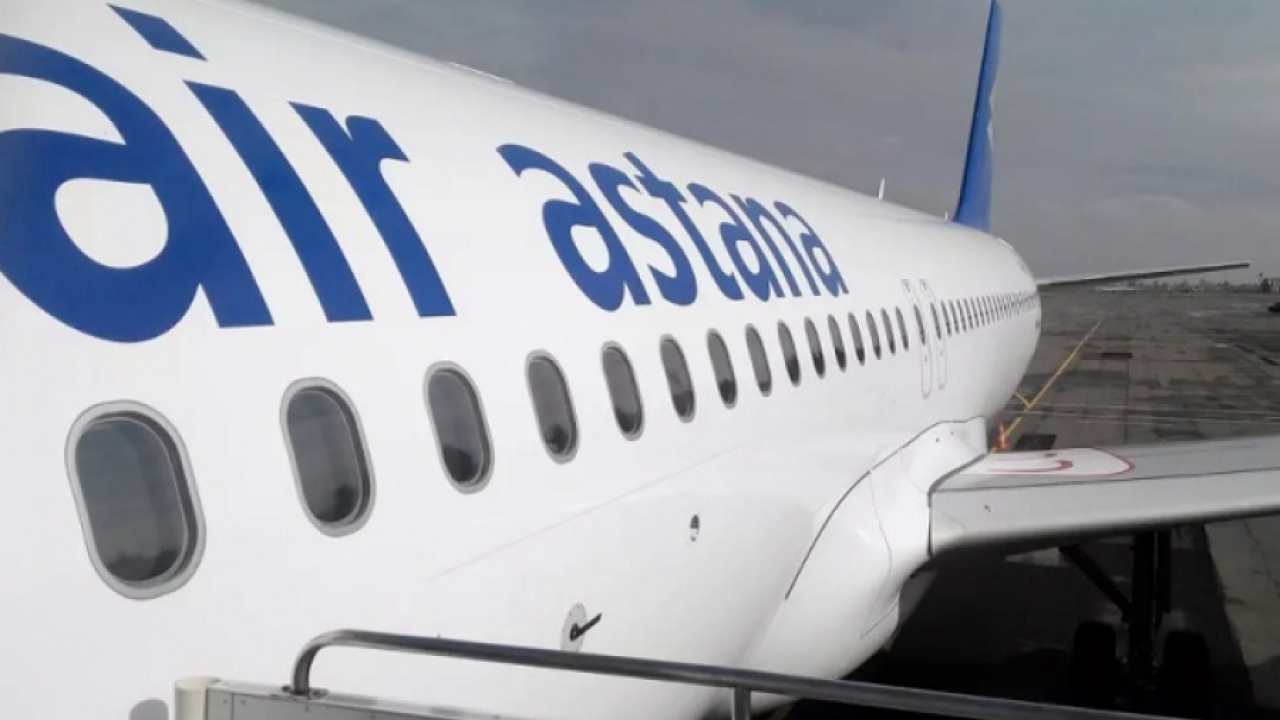 в Air Astana рассказали почему самолет, летевший из Нур-Султана в Алматы вернулся обратно