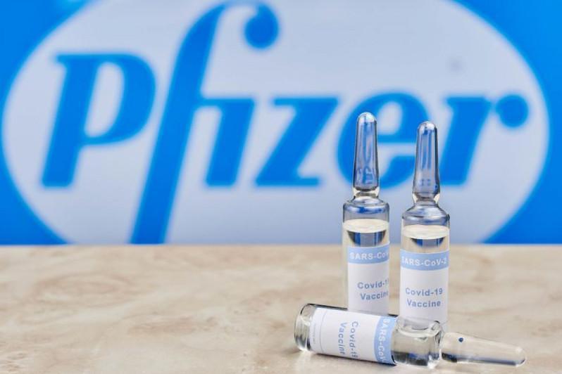 Минздрав РК: "Срок годности 500 тысяч доз вакцины Pfizer истекает в июне-июле"