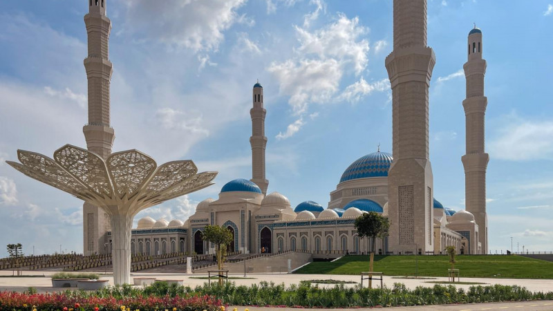 Новую мечеть открыли в Нур-Султане