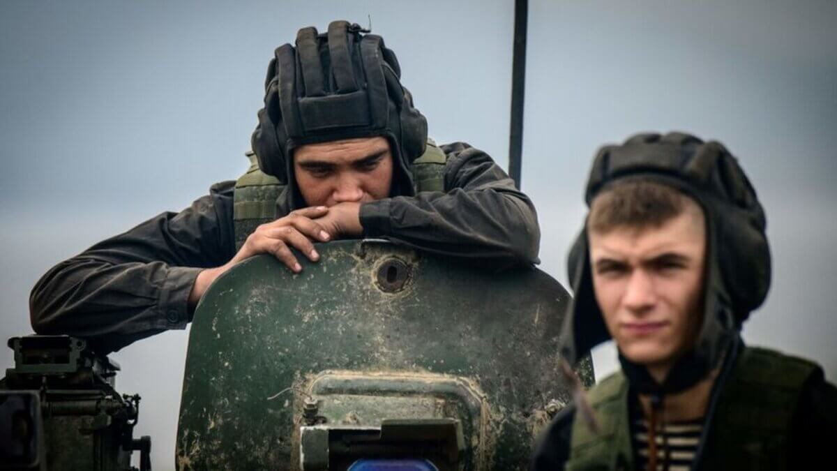 Ресей әскері Луганск облысынан да қашып жатыр