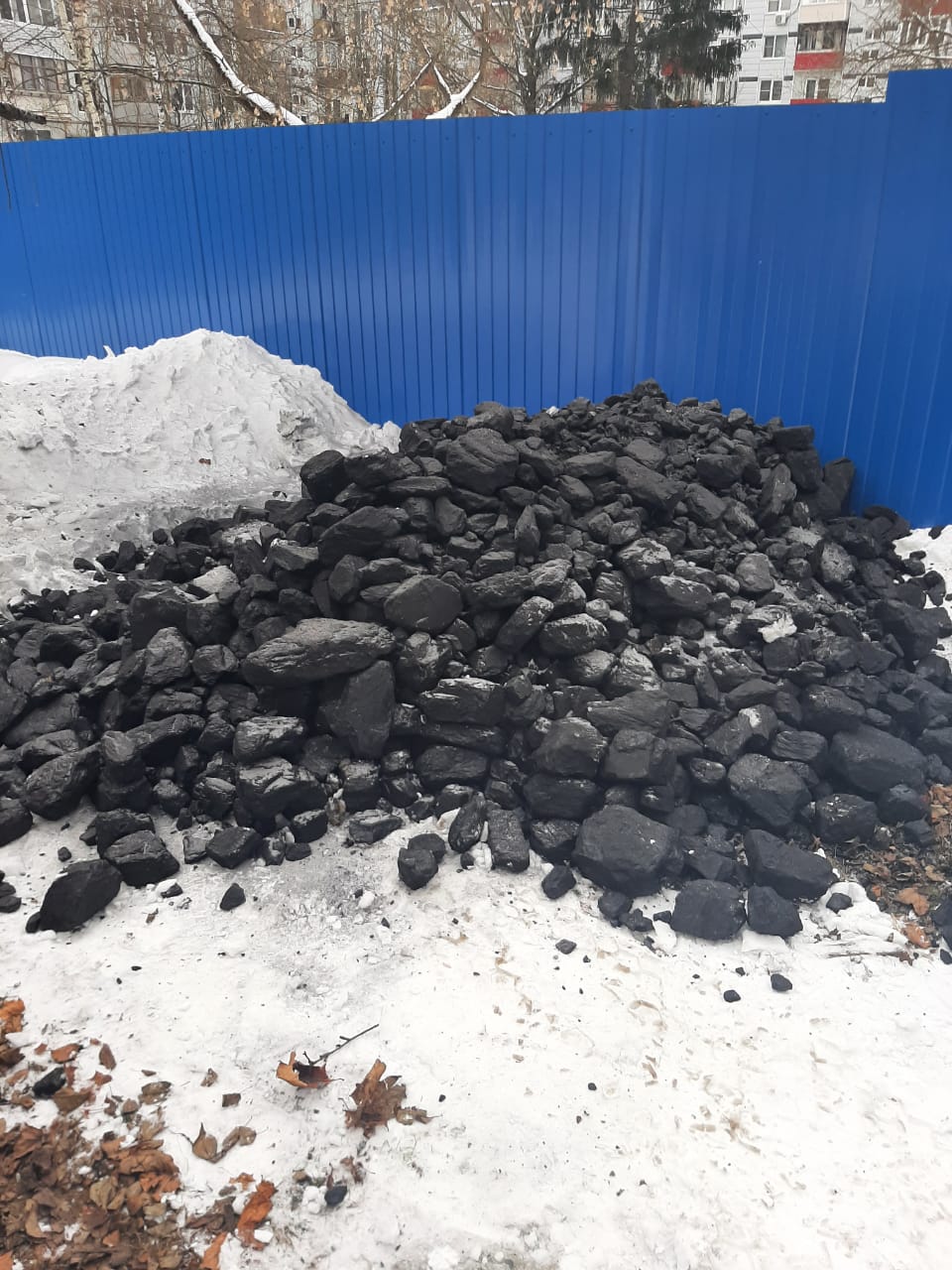 Уголь закончился: жители двух карагандинских домов остались без тепла