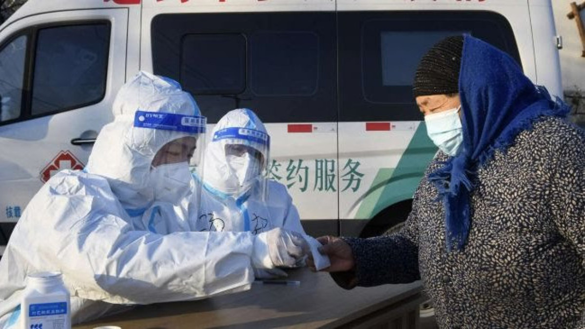 В Китае 37 млн человек заразились коронавирусом за один день