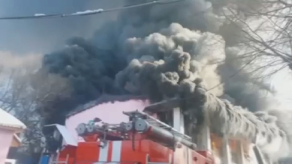 Пожарный пострадал при тушении пожара на рынке Тараза