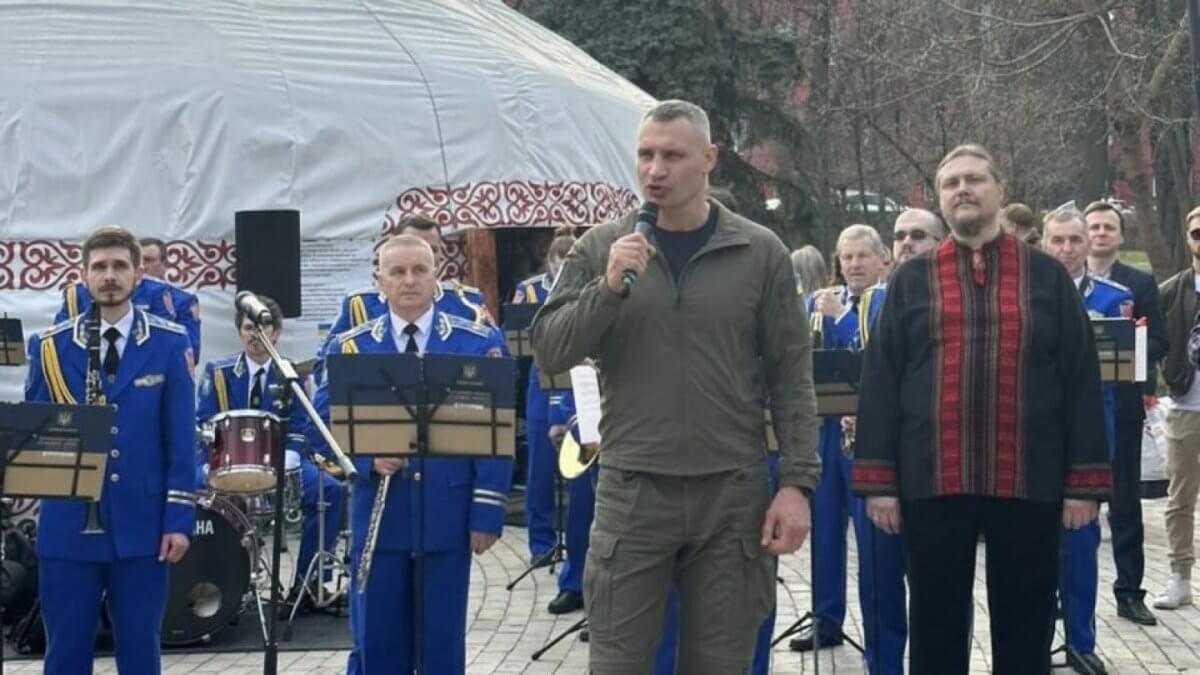 Киев тұрғындары қазақтың киіз үйінде Наурыз мейрамын тойлады (ВИДЕО)