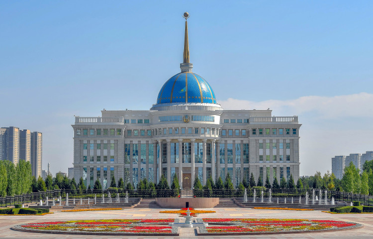 Токаев отправил в отставку Правительство Казахстана
