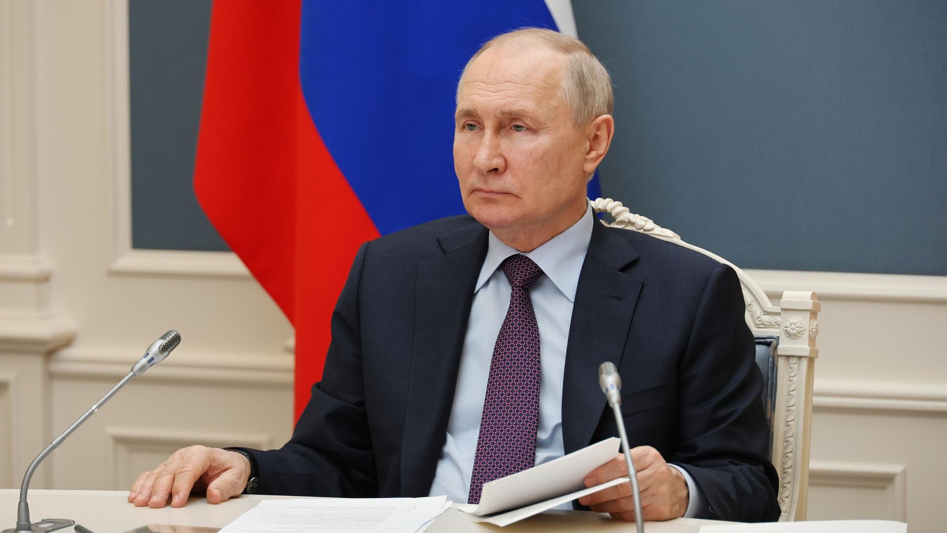 Путин назвал «ударом в спину» попытку расколоть общество