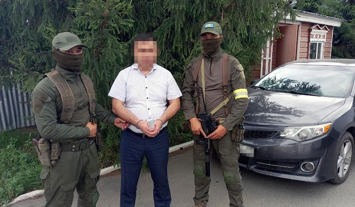 КНБ задержали сотрудника «Правительства для граждан»