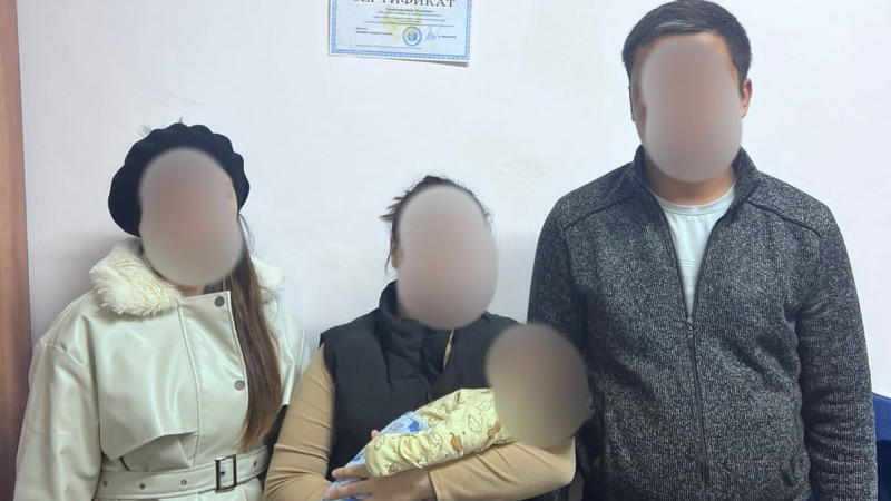 В Казахстане иностранка пыталась продать своего новорожденного ребенка