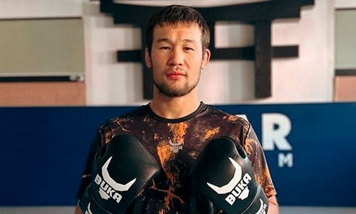 Шавкат Рахмонов «избивает» легенду ММА перед важным боем в UFC