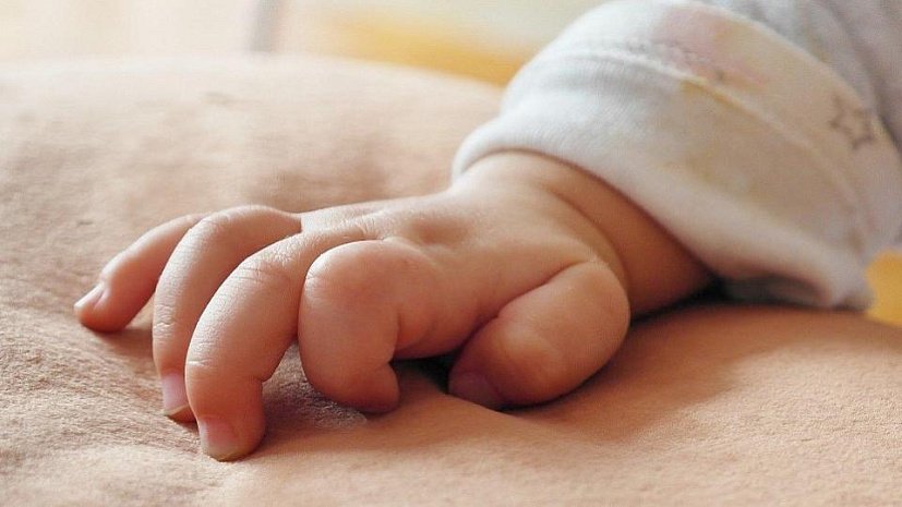 Еще один младенец умер от кори в Казахстане