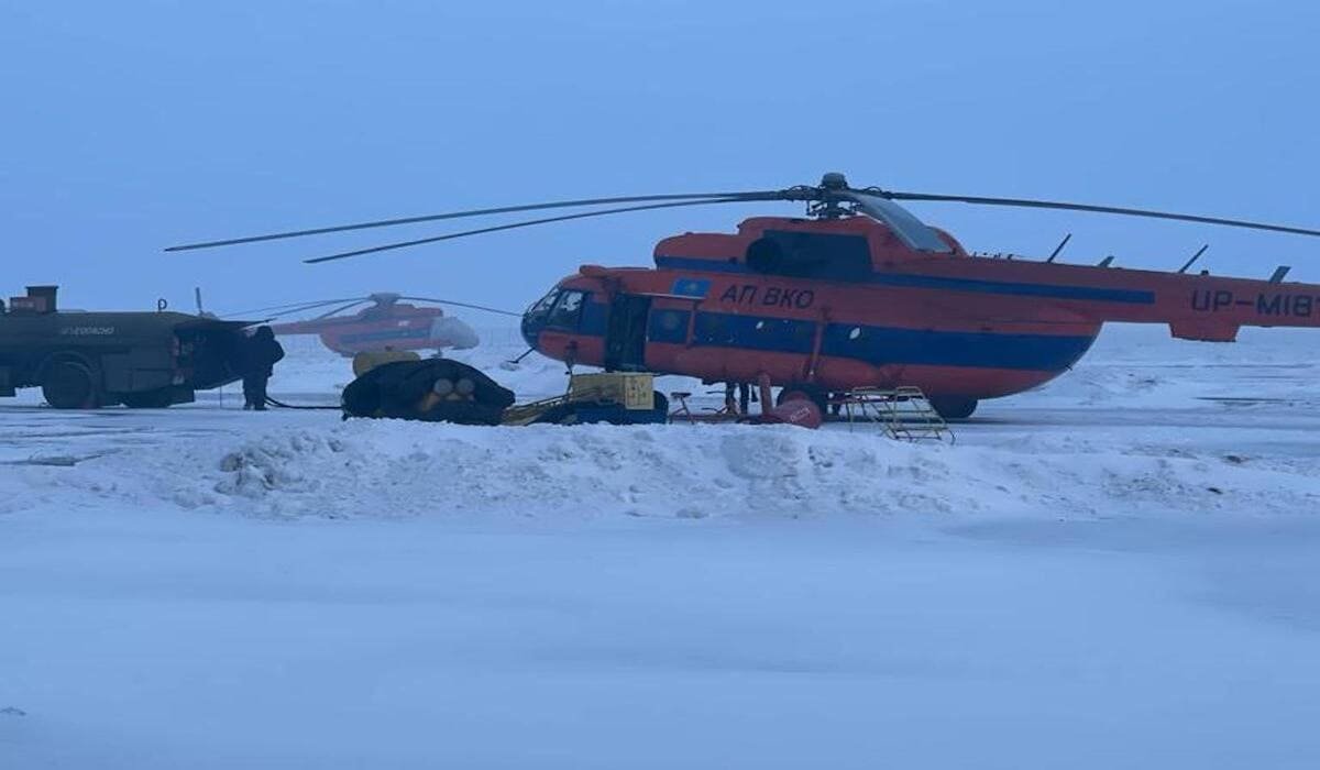 В ВКО продукты доставляют на вертолете из-за обильного снегопада