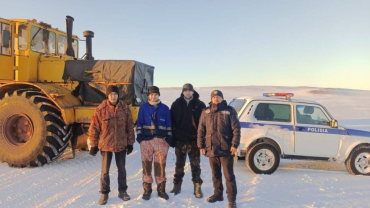 Трое карагандинцев четыре дня провели в степи из-за бурана