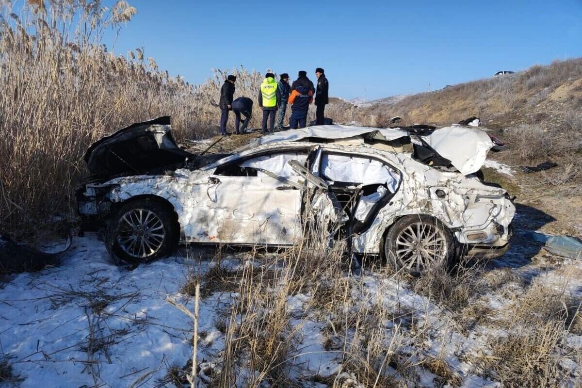 Жетісу облысында жол апатынан екі адам қаза тапты