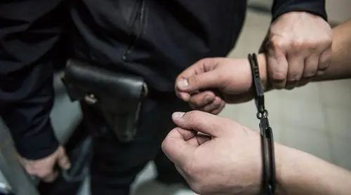 Полицейские задержали вооружённого мужчину, совершившего разбойное нападение в Костанае