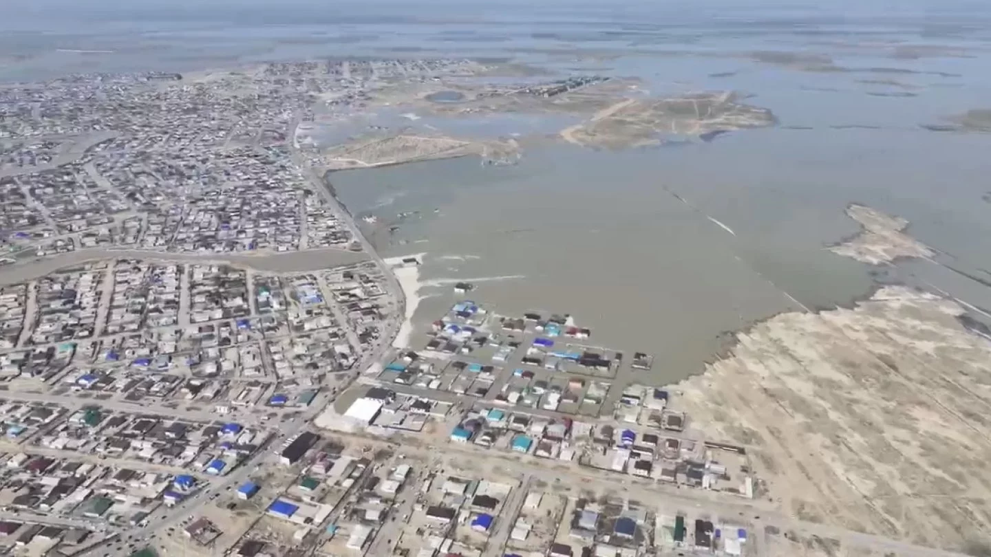 Подъем уровня воды продолжается в реках пяти областей Казахстана