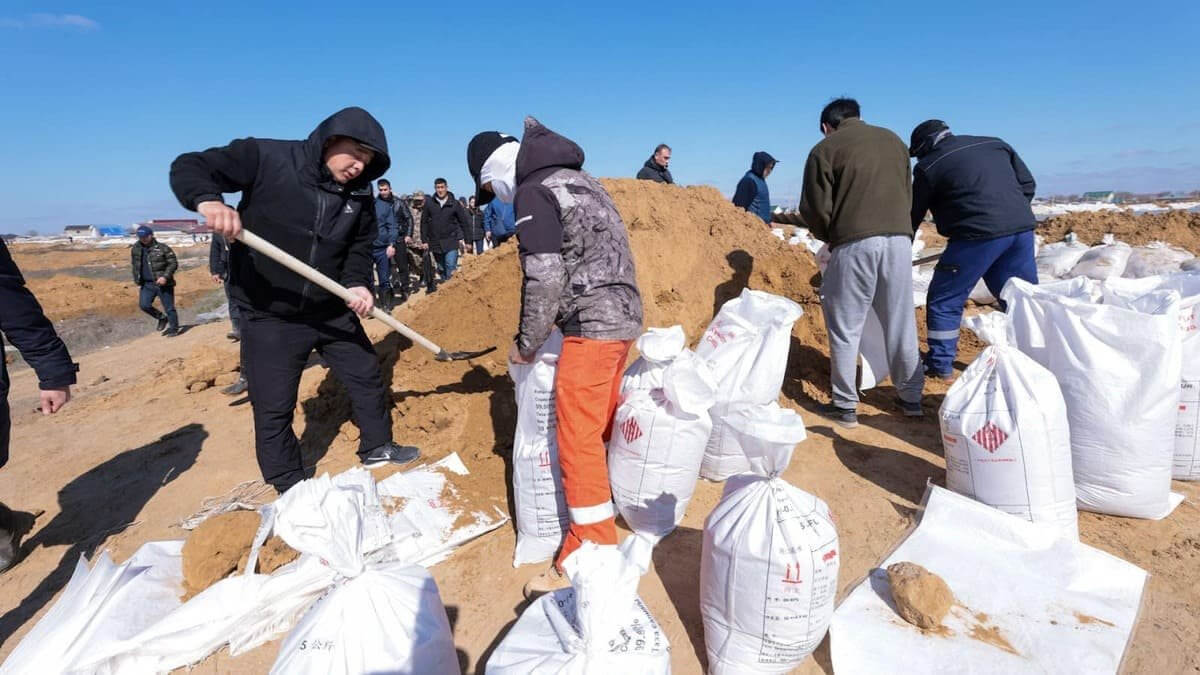 Атырау облысында бөгет салу кезінде адам сүйегінің қалдықтары табылды