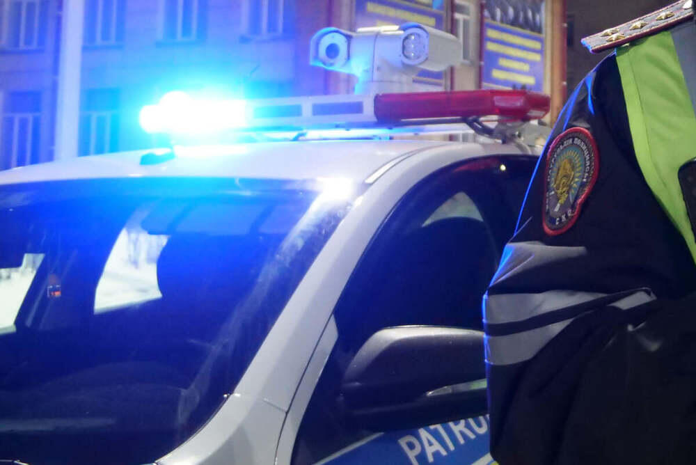 Мужчина умер в полицейской машине после пьяного дебоша в Жезказгане