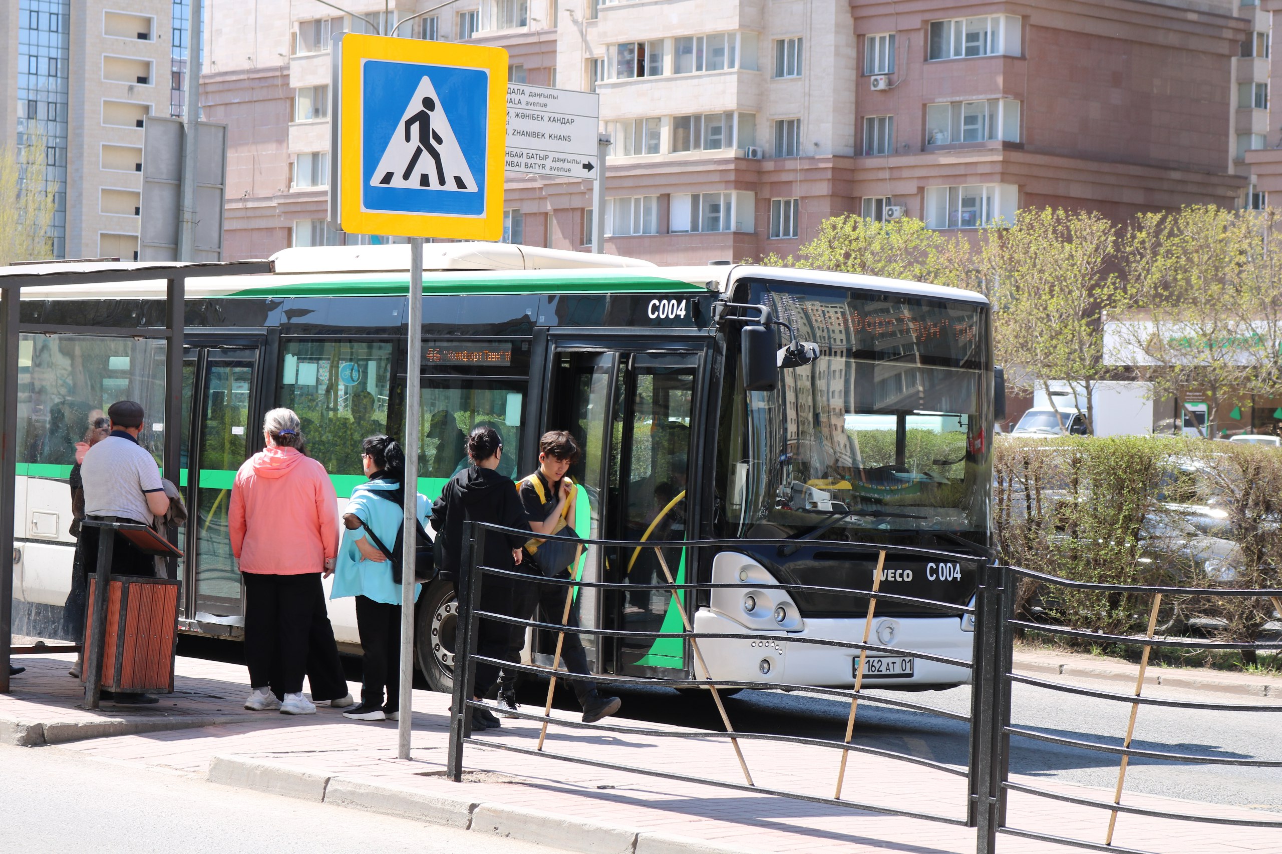 В Астане запустят ночные автобусы