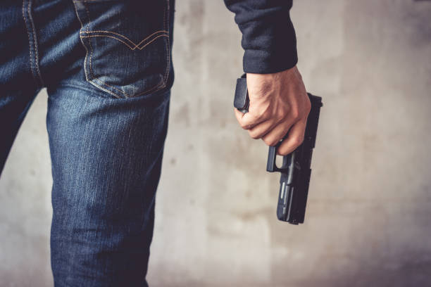 Бывший высокопоставленный полицейский застрелился во дворе своего дома в Караганде