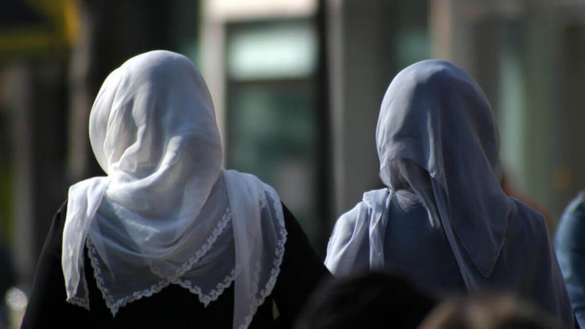 «Хиджаб» сөзі Құранда жеті рет кездеседі: дінтанушы хиджаб пен никаб жайлы айтты