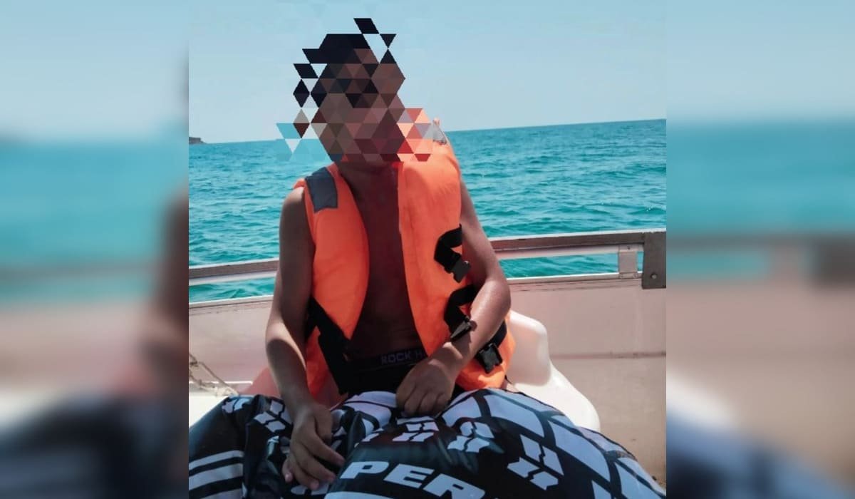 10-летнего мальчика унесло в открытое море в Актау