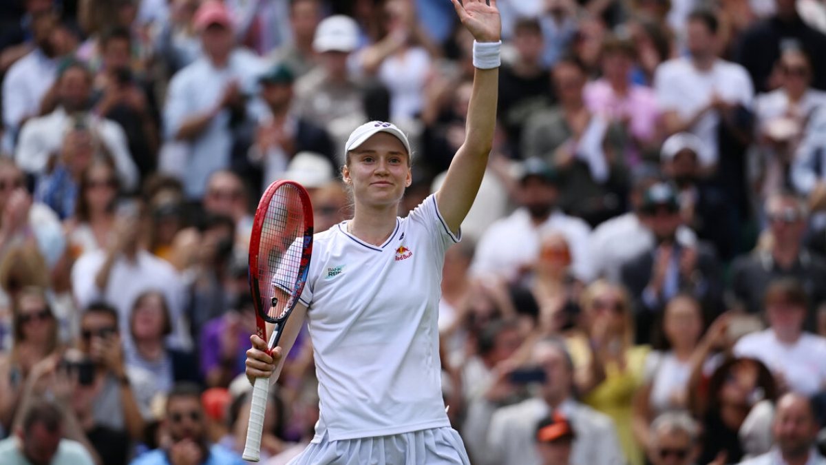 Елена Рыбакина поднялась на второе место в «чемпионской гонке WTA»