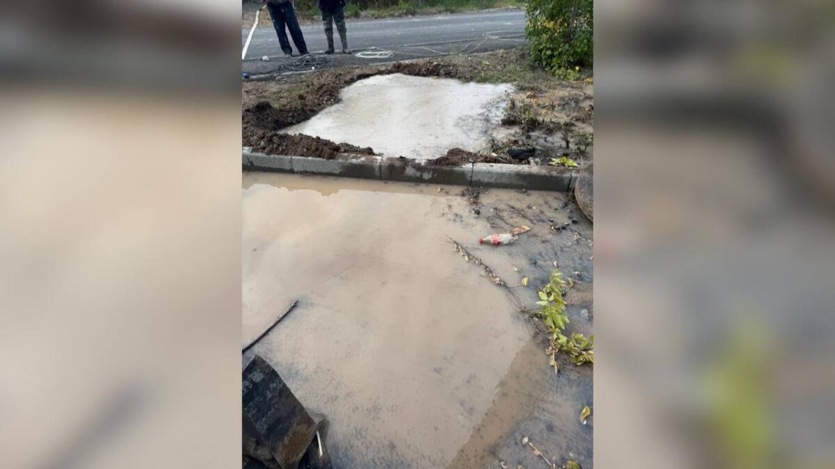 В Экибастузе роддом остался без воды из-за незаконного ремонта дороги 