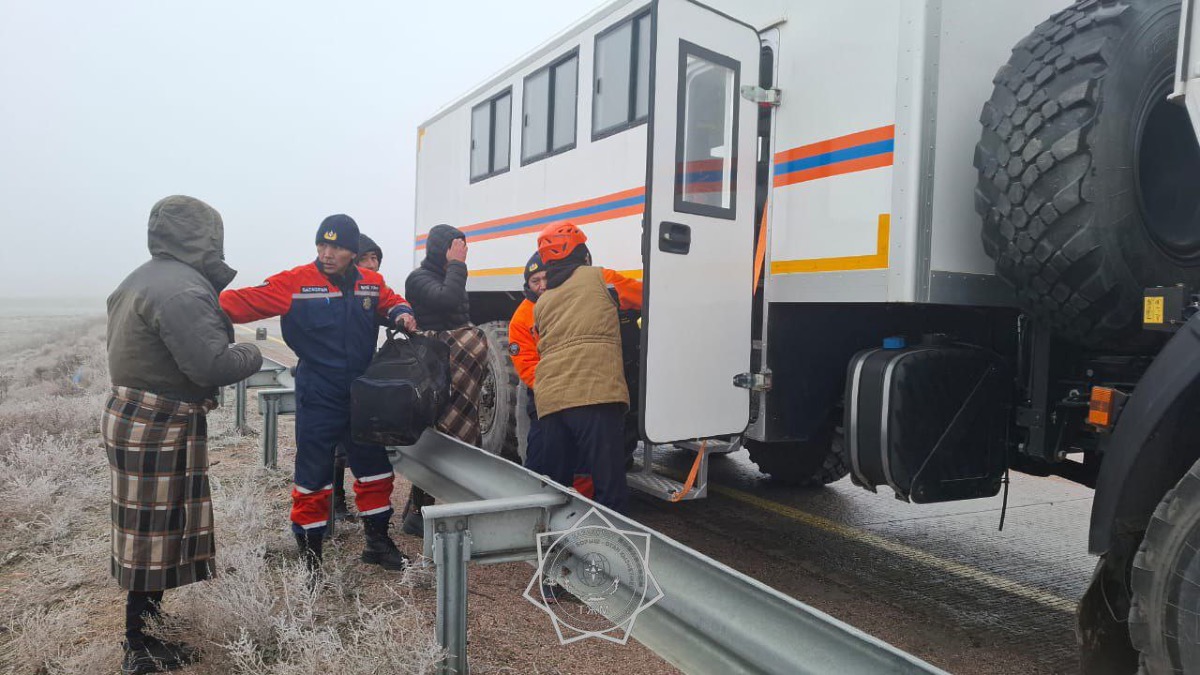 В Жамбылской области перевернулся пассажирский автобус