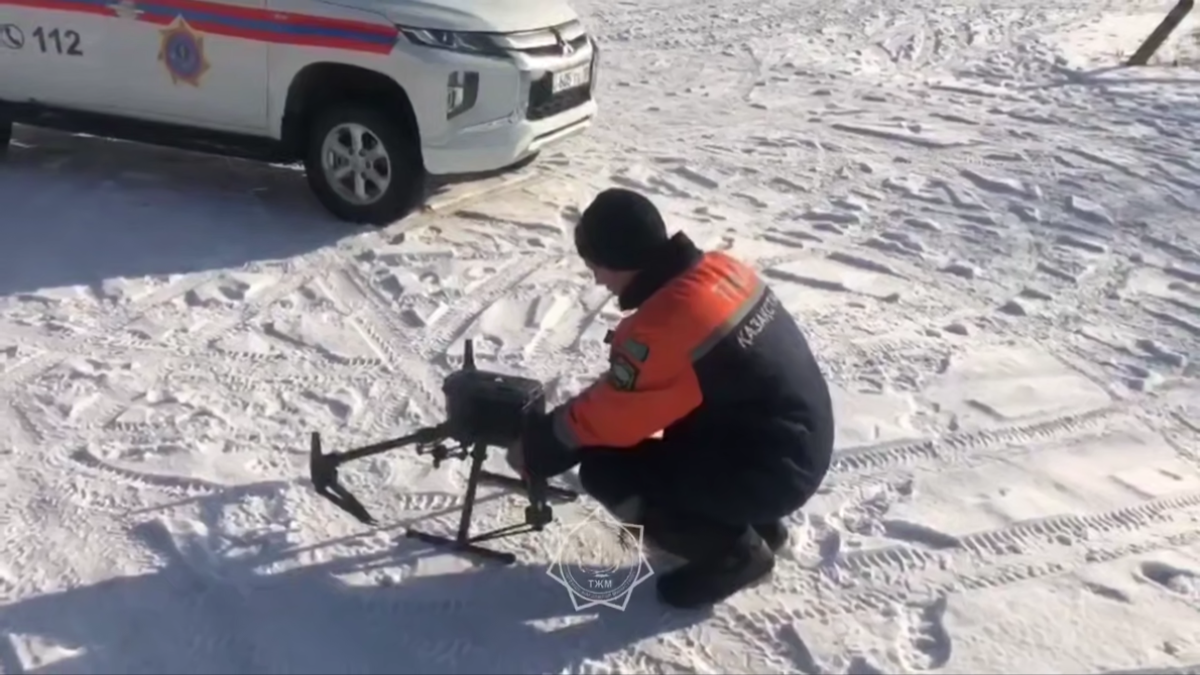 Автомобиль упал с обрыва: спасатели из Семея продолжают поисково-спасательные работы