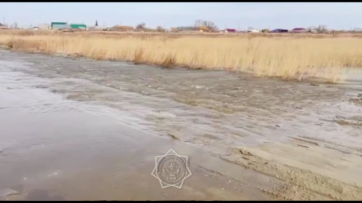 Участок трассы на границе с Россией затопило талыми водами